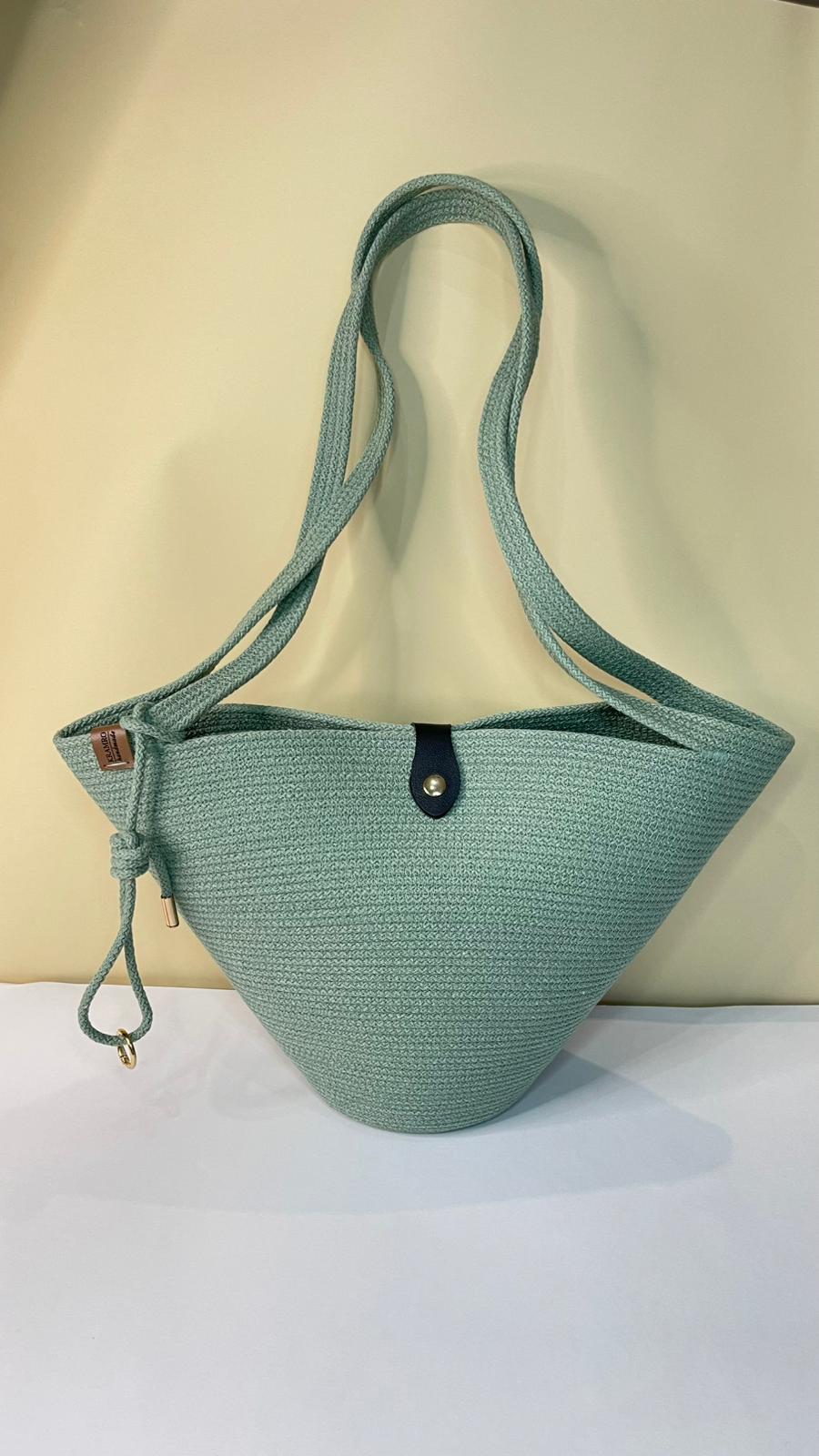 Borsa a cono + Porta trucchi