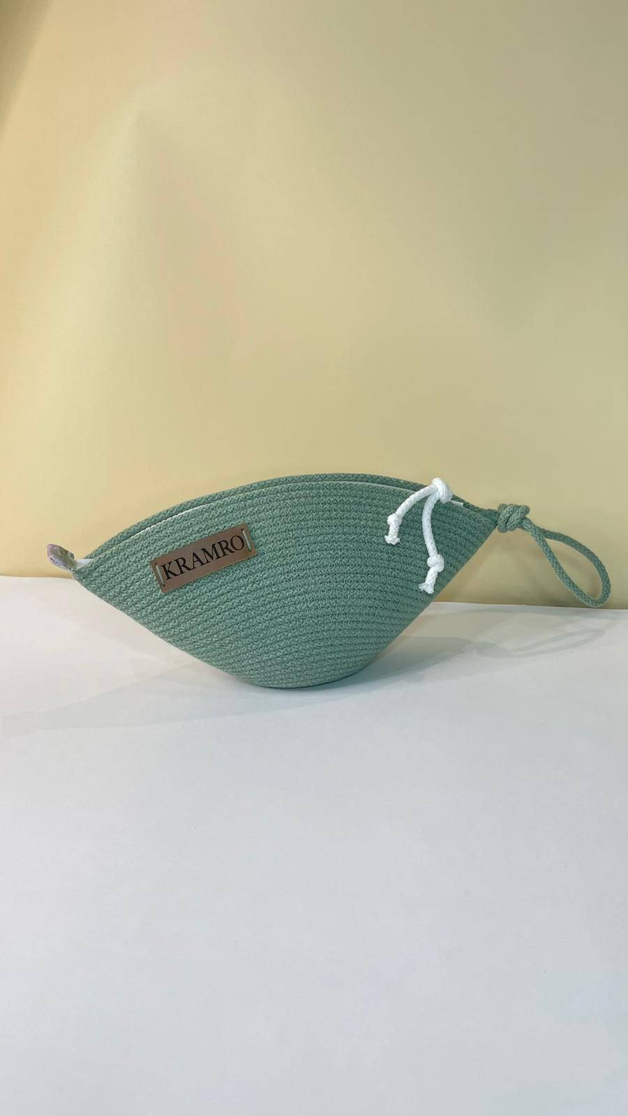 Borsa a cono + Porta trucchi