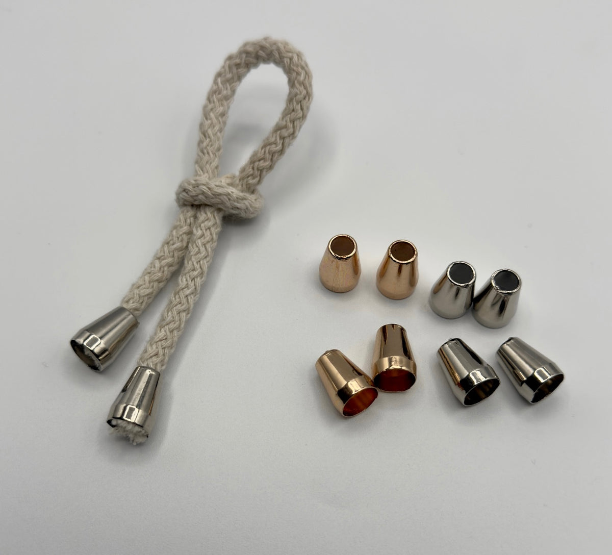 Set da 4 chiusure per lacci