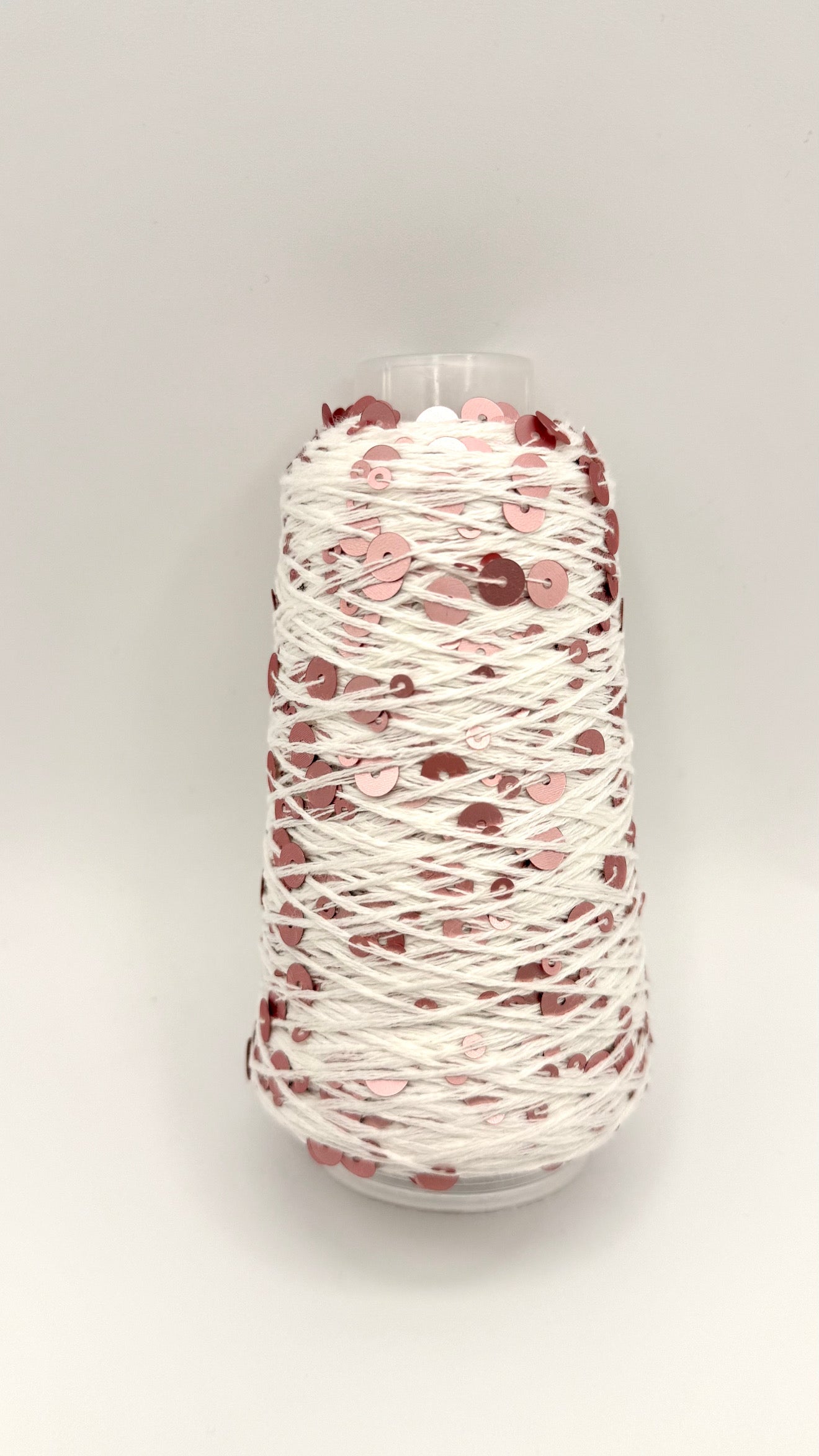 Filo di cotone con paillettes