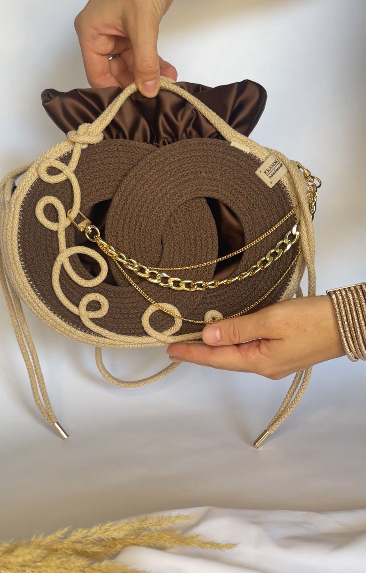 Borsa a cerchi color torrone