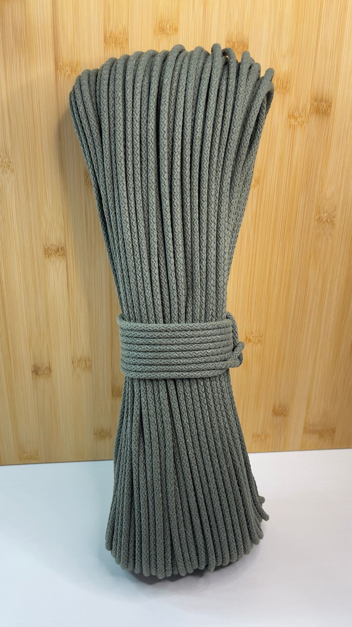 VERDE OLIVA