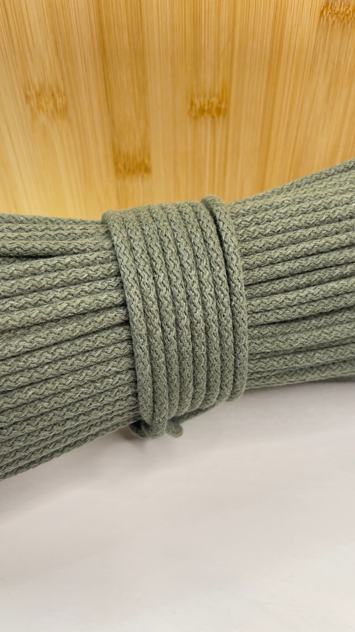 VERDE OLIVA