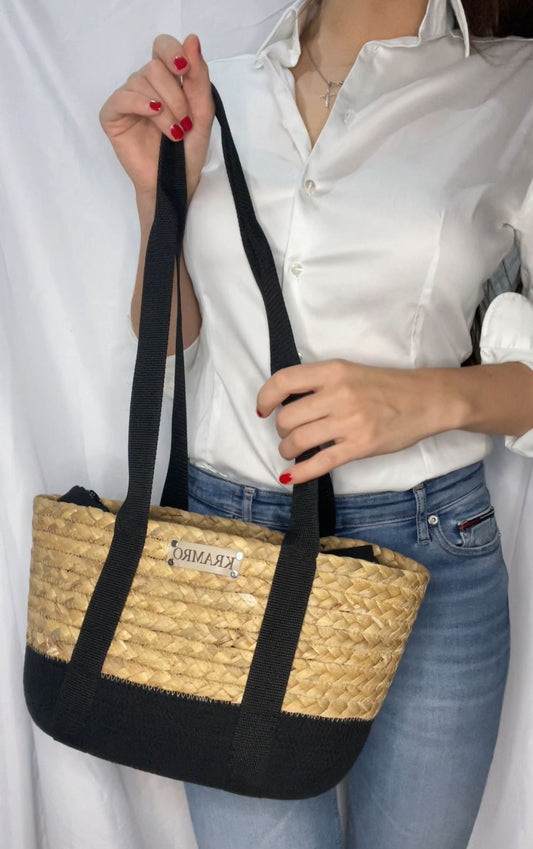 Borsa in corda e giacinto d’acqua